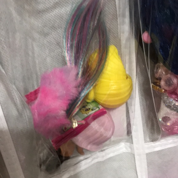 HUGE LOL OMG BUNDLE - Picture 9 of 12